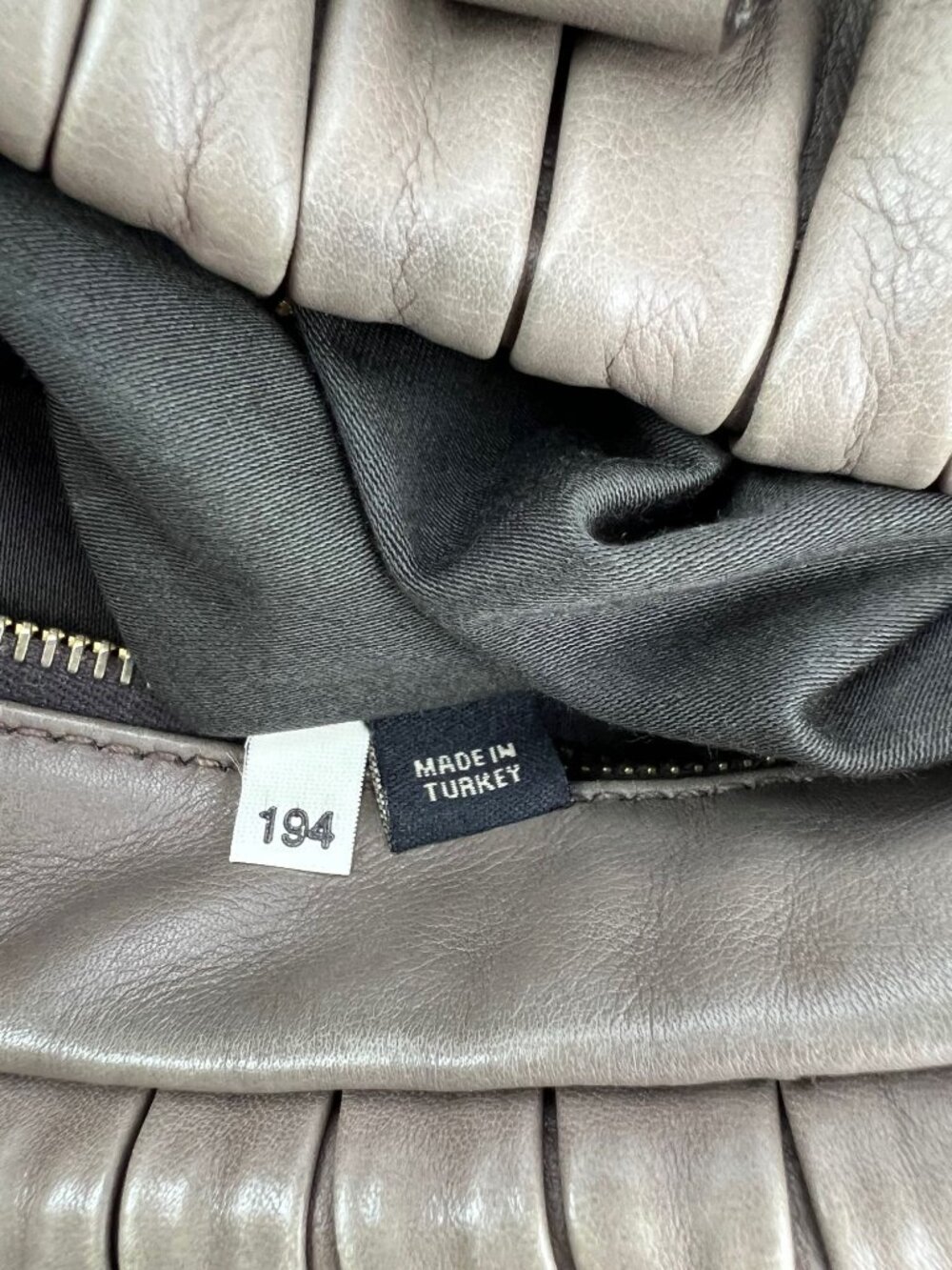 Miu Miu Nappa Plisse Beige Cammeo Bowling Bag Vintage - Picture 10 of 16